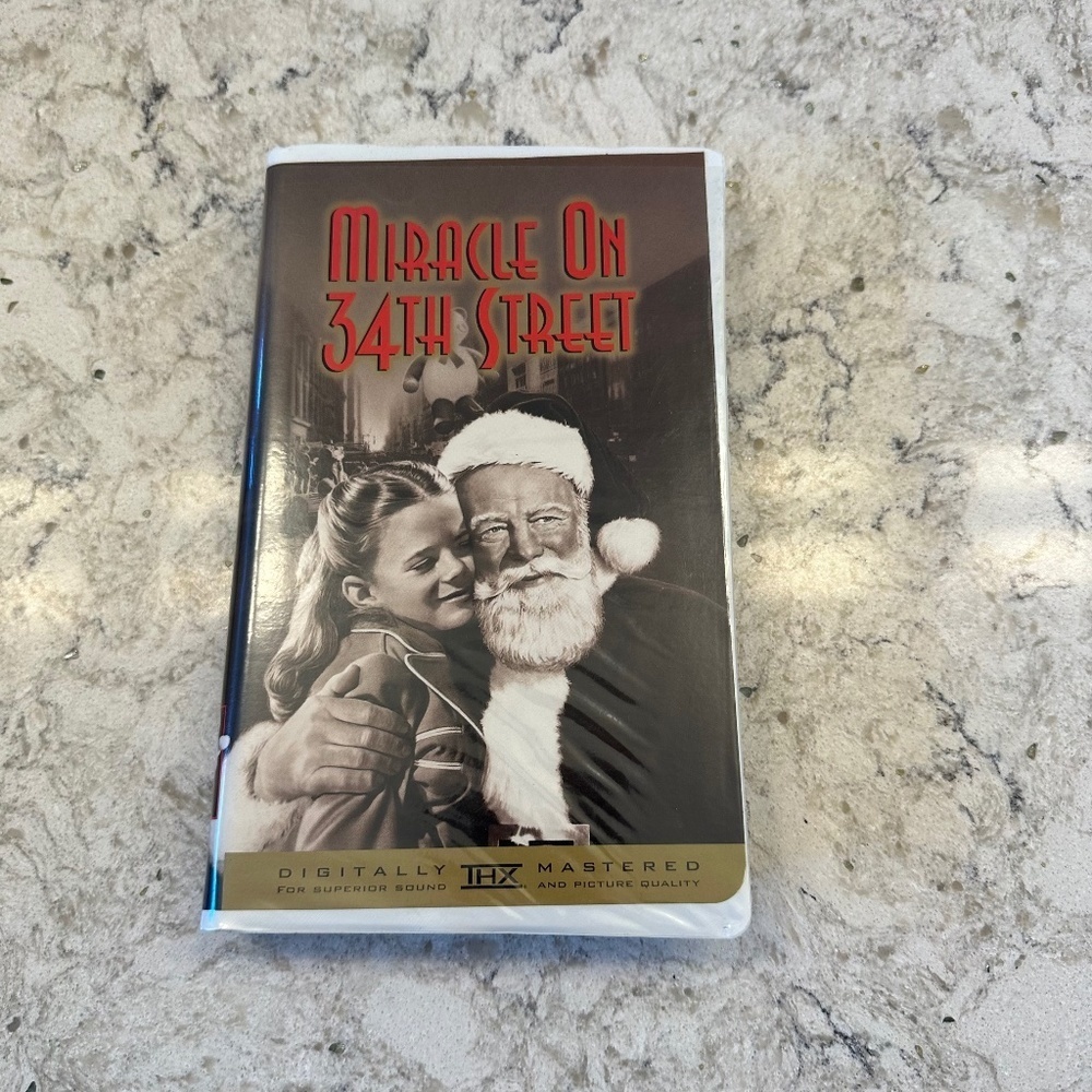 VHS Miracle On 34th Street